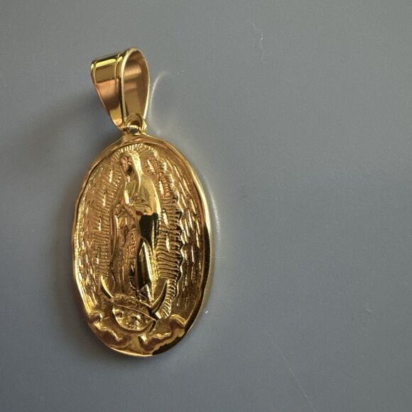 Virgin Mary Stainless Steel Pendant Jesus Christ Religious Faith 24 Inch Gold - Picture 2 of 6